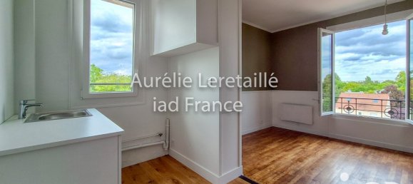 1 bedroom Apartment in Bobigny, France No. 324572 3