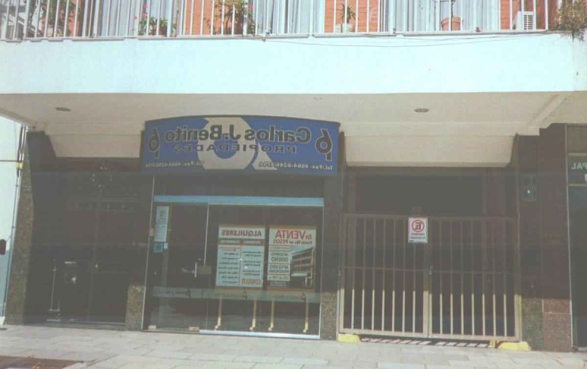 270m² Warehouse in San Miguel, Argentina No. 27628