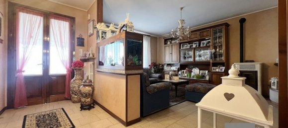 Casa de 4 habitaciónes en Piombino Dese, Italy No. 283054 2