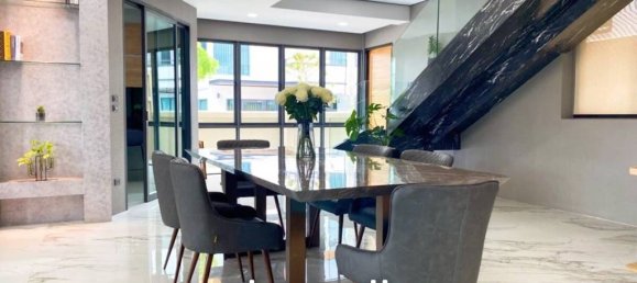 5 bedrooms Villa in Pattaya, Thailand No. 15946 5