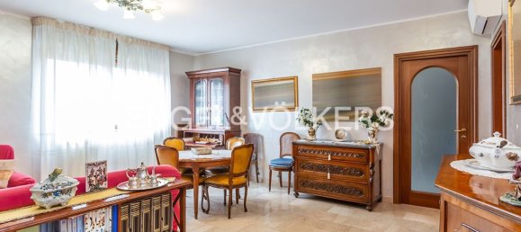 4 rooms Apartment in Rome, Italy No. 132421 3