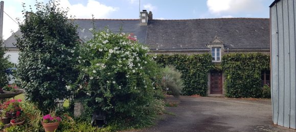 3 bedrooms House in Locmine, France No. 318107 2