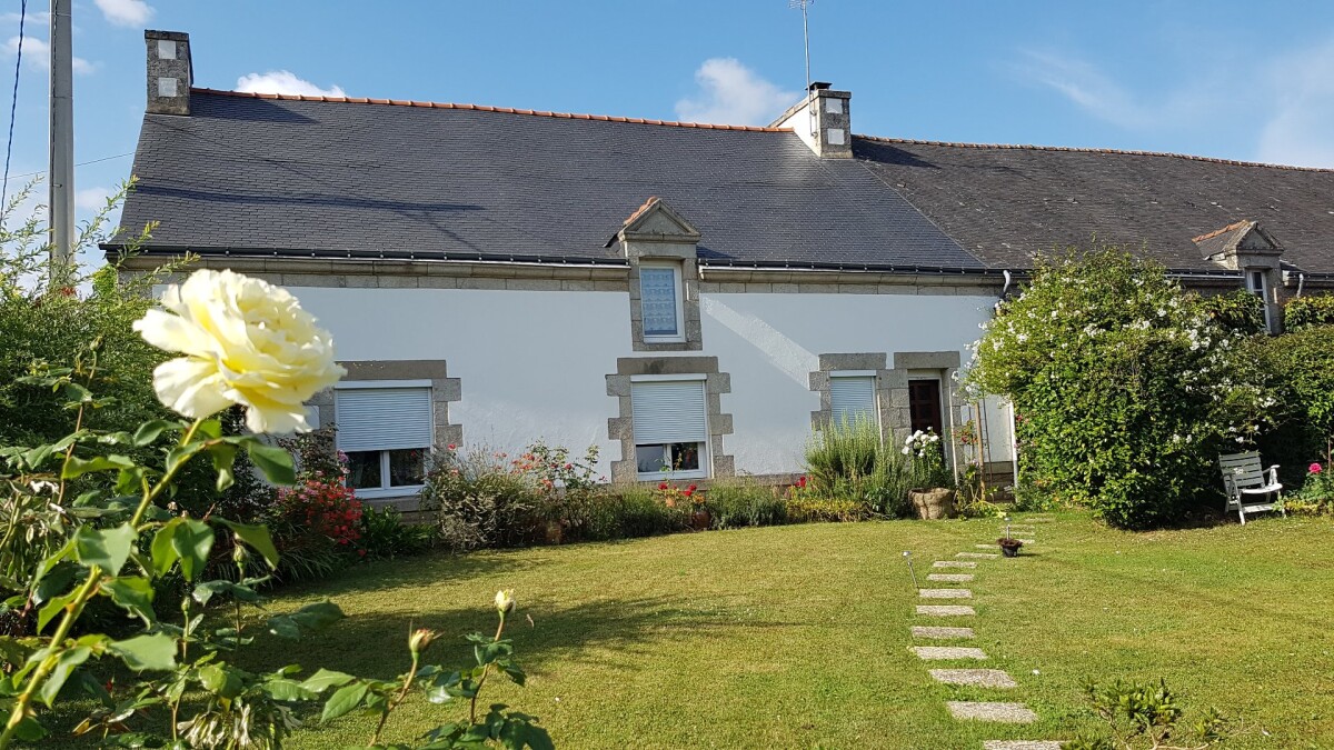 3 bedrooms House in Locmine, France No. 318107