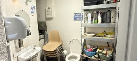 120m² Commercial property in Perpignan, France No. 314996 5