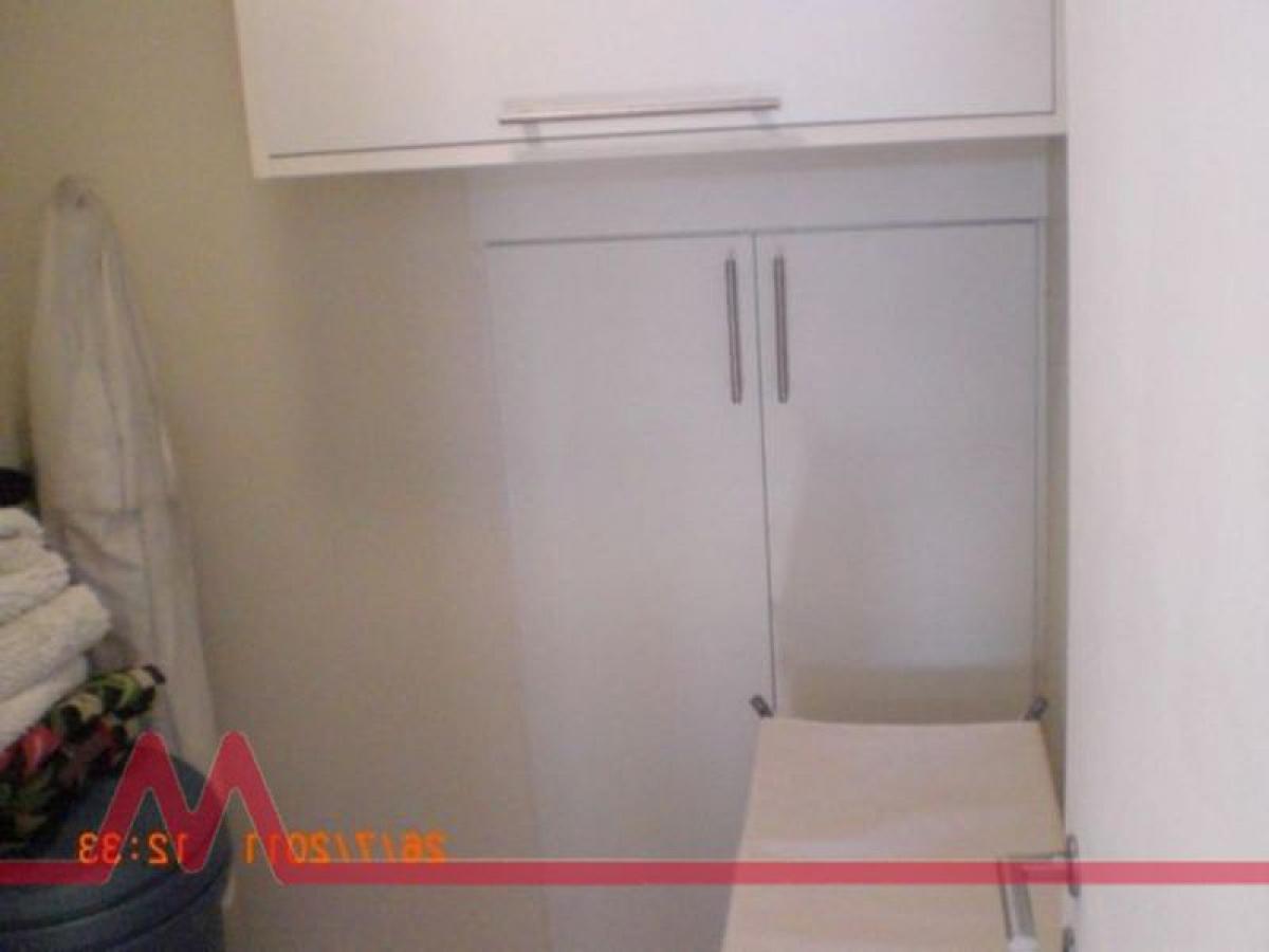 Casa de 3 dormitorios en Sao Paulo, Brazil No. 528360