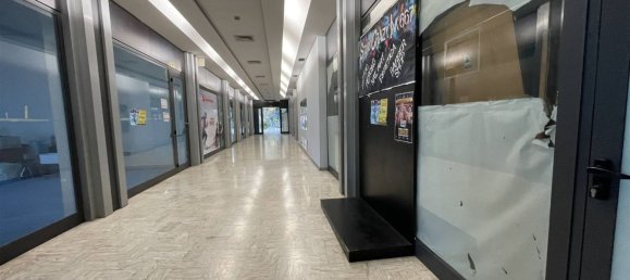 44m² Commercial property in Vasto, Italy No. 39766 15