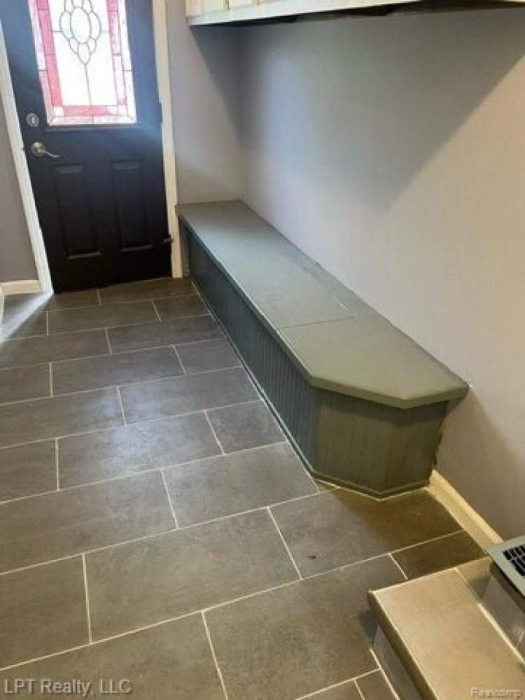 3 bedrooms House in Livonia, USA No. 410114