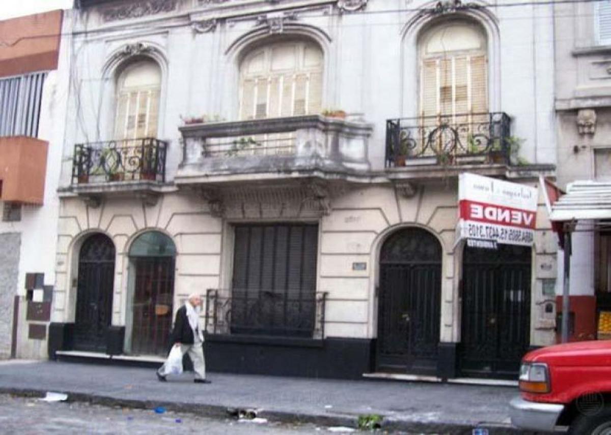 Casa de 3 dormitorios en Buenos Aires, Argentina No. 73764
