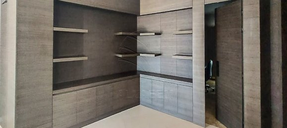 343m² Office in Abu Dhabi, UAE No. 108882 4