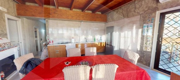 3غرفة شقة في Pomigliano d'Arco, Italy رقم 22048 4