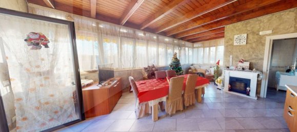 3غرفة شقة في Pomigliano d'Arco, Italy رقم 22048 3