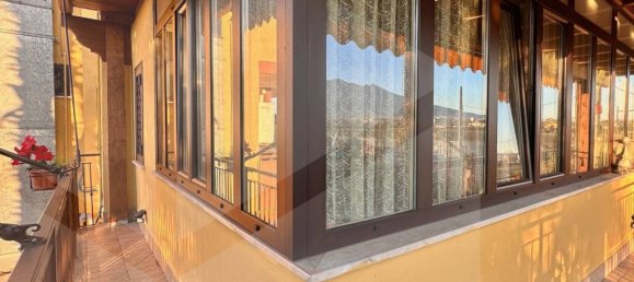 3غرفة شقة في Pomigliano d'Arco, Italy رقم 22048 6