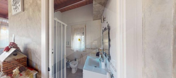 3غرفة شقة في Pomigliano d'Arco, Italy رقم 22048 2