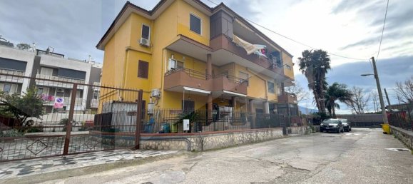 3غرفة شقة في Pomigliano d'Arco, Italy رقم 22048 23