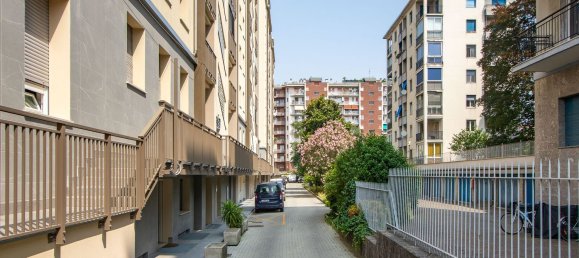 2 bedrooms Apartment in Milan, Italy No. 357769 28