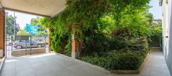 2 bedrooms Apartment in Milan, Italy No. 357769 25