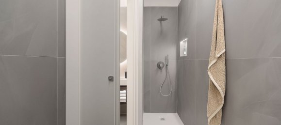 2 bedrooms Apartment in Milan, Italy No. 357769 11