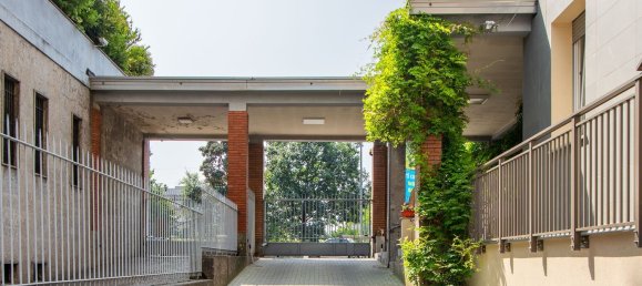 2 bedrooms Apartment in Milan, Italy No. 357769 27