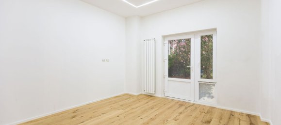 2 bedrooms Apartment in Milan, Italy No. 357769 18