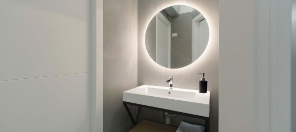 2 bedrooms Apartment in Milan, Italy No. 357769 10