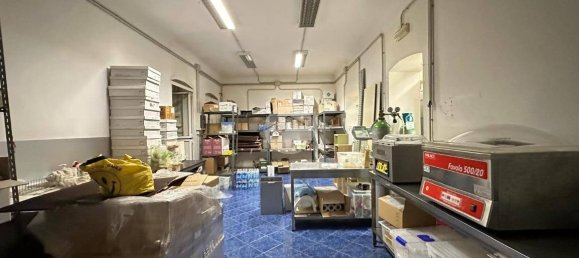 Коммерческая недвижимость 66м² в Генуя, Италия № 329987 5