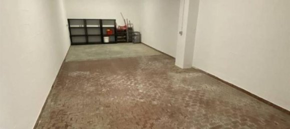 38m² Garage in Faenza, Italy No. 36291 4