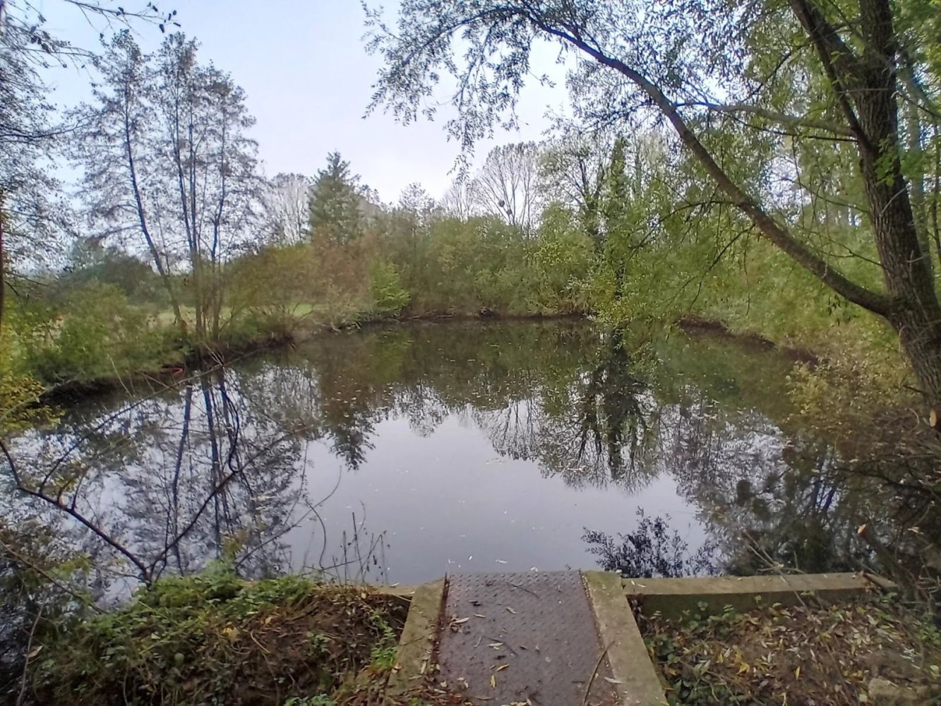 8253m² Land in Montcornet, France No. 156700