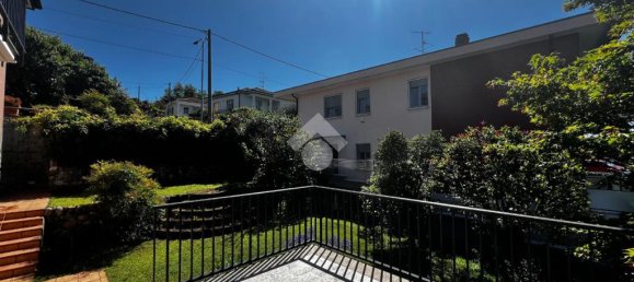 4 bedrooms Villa in Varese, Italy No. 315686 8