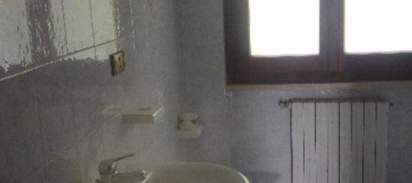 5 rooms Apartment in Rosignano Marittimo, Italy No. 154391 8