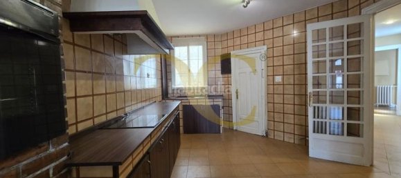 Apartamento de 7 dormitorios en Oviedo, Spain No. 173657 14