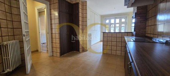 Apartamento de 7 dormitorios en Oviedo, Spain No. 173657 17