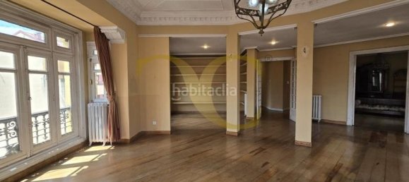 Apartamento de 7 dormitorios en Oviedo, Spain No. 173657 10