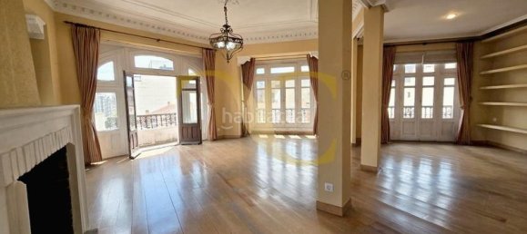 Apartamento de 7 dormitorios en Oviedo, Spain No. 173657 3