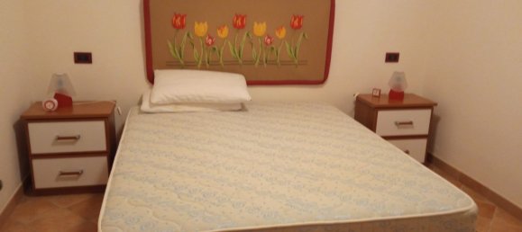 Дом с 4 комнатами в Оливери, Италия № 92275 20