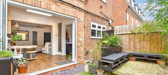 2 Schlafzimmer Maisonette-Wohnung in Essex, United Kingdom, Nr. 4096 4