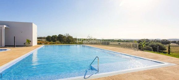 3 bedrooms Villa in Quarteira, Portugal No. 99582 3