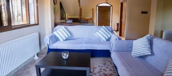 3 bedrooms House in Pano Platres, Cyprus No. 10773 8