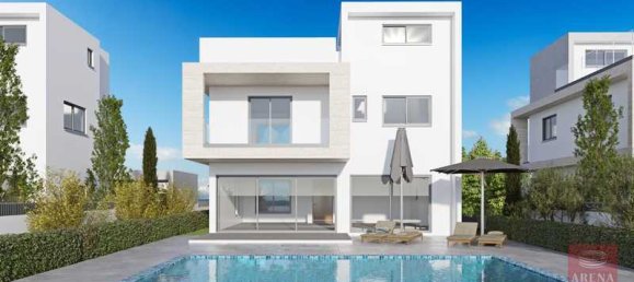 3 bedrooms Villa in Oroklini, Cyprus No. 7480 8
