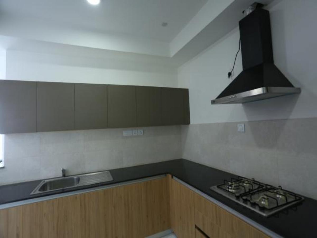 3 bedrooms House in Hyderabad, India No. 64668