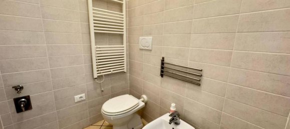 Apartamento de 3 habitaciónes en Pisa, Italy No. 113798 3