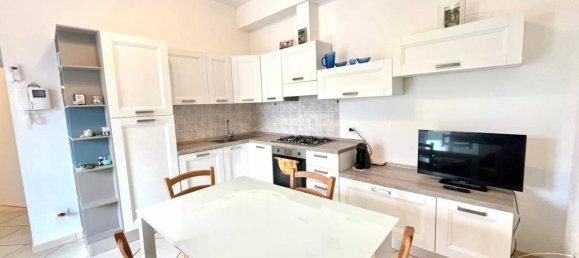 Apartamento de 3 habitaciónes en Pisa, Italy No. 113798 15