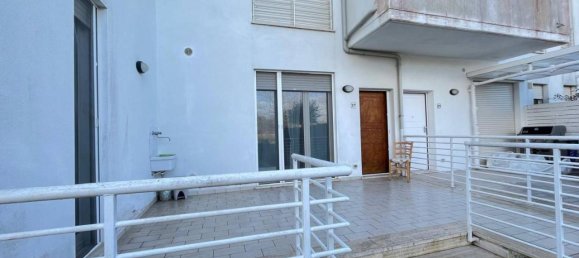 Apartamento de 3 habitaciónes en Pisa, Italy No. 113798 14