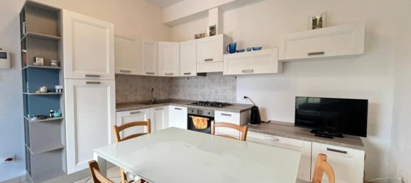 Apartamento de 3 habitaciónes en Pisa, Italy No. 113798 16