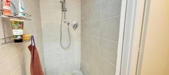 Apartamento de 3 habitaciónes en Pisa, Italy No. 113798 4