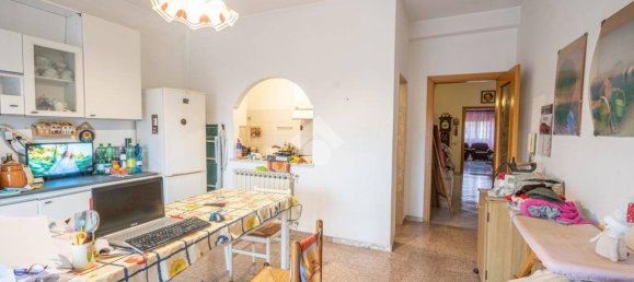 2 bedrooms Apartment in Rome, Italy No. 194765 5