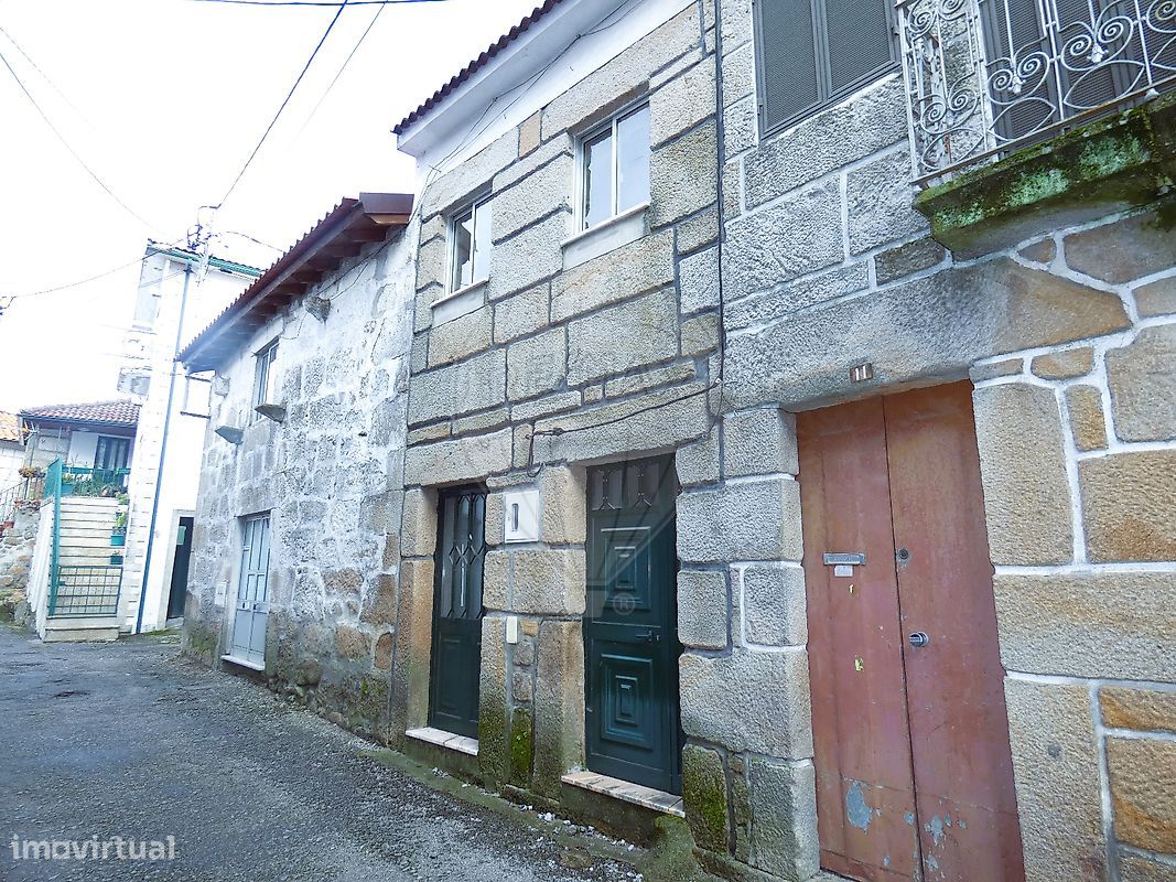 Casa de 2 dormitorios en Sanfins do Douro, Portugal No. 169367