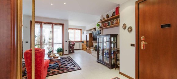 Apartamento de 3 habitaciónes en Cormano, Italy No. 42627 2