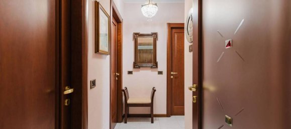 Apartamento de 3 habitaciónes en Cormano, Italy No. 42627 14