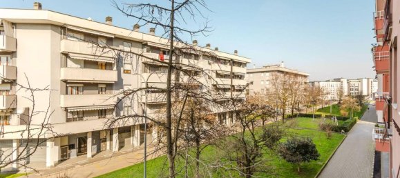 Apartamento de 3 habitaciónes en Cormano, Italy No. 42627 25