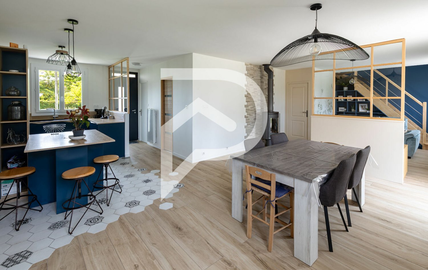 Дом с 4 спальнями в Мен и Луара, Франция № 278000